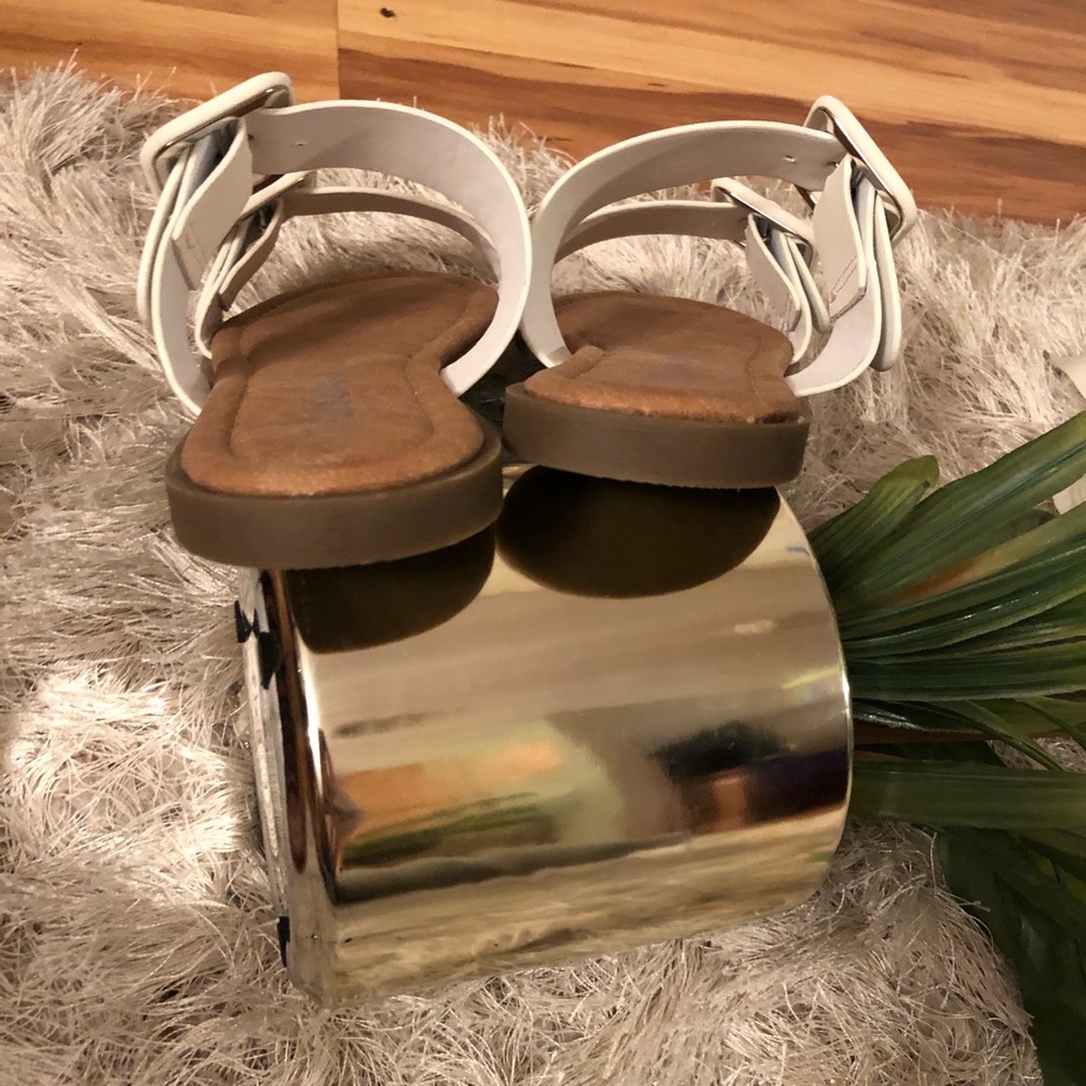 NEW ‘Lynda’ Sandals - Picture 8 of 8